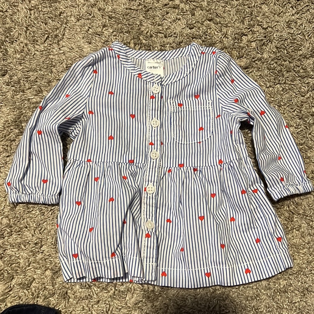 Girls Carters heart two piece set - Picture 2 of 4